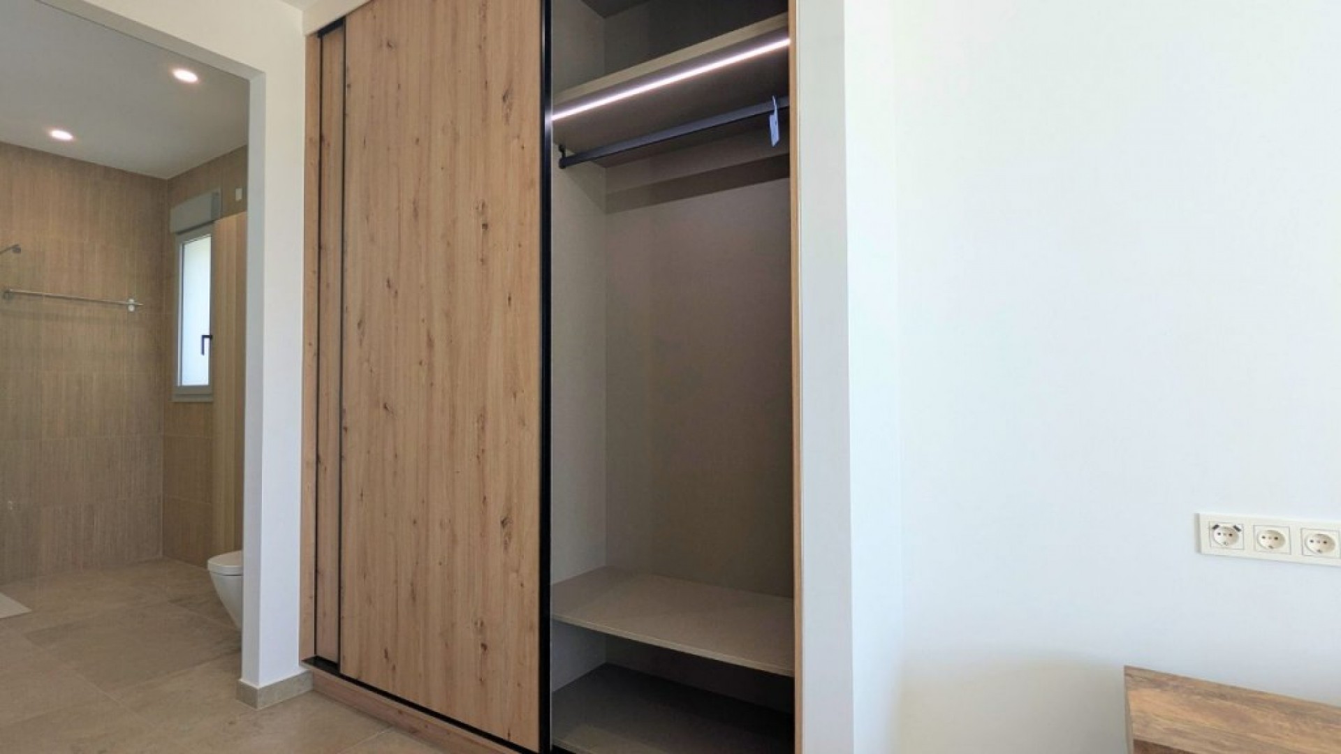 Videresalg - Fritliggende villa -
Benijofar