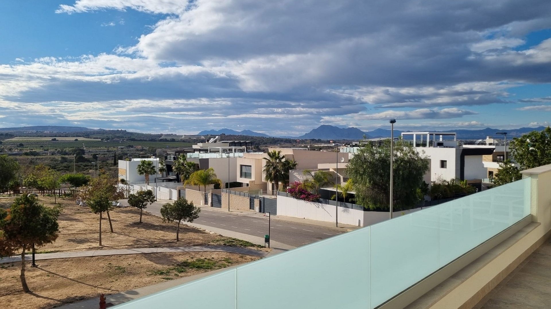 Videresalg - Fritliggende villa -
Benijofar