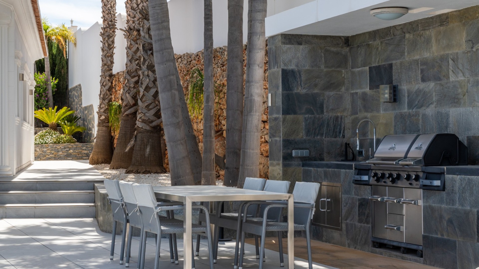 Videresalg - Fritliggende villa -
Benissa - Benisa