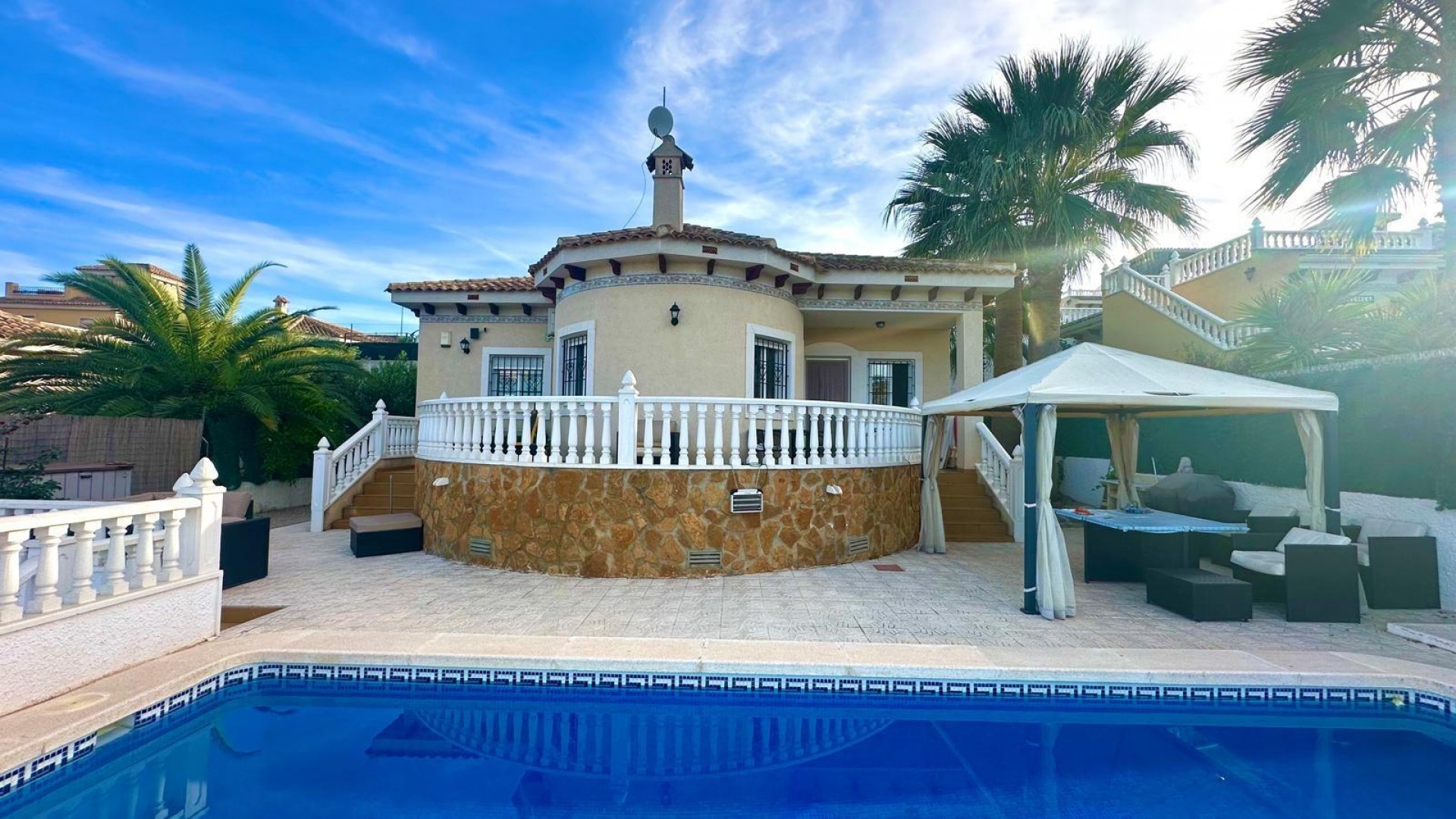 Videresalg - Fritliggende villa -
Bigastro - Comunidad valenciana