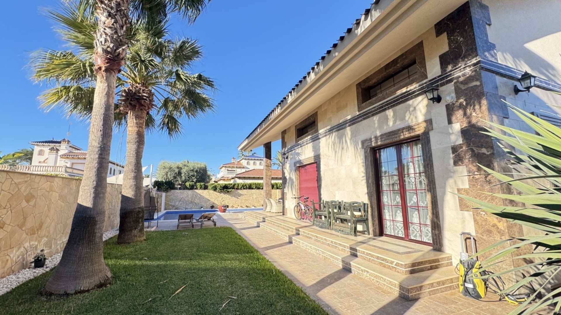 Videresalg - Fritliggende villa -
Cabo Roig
