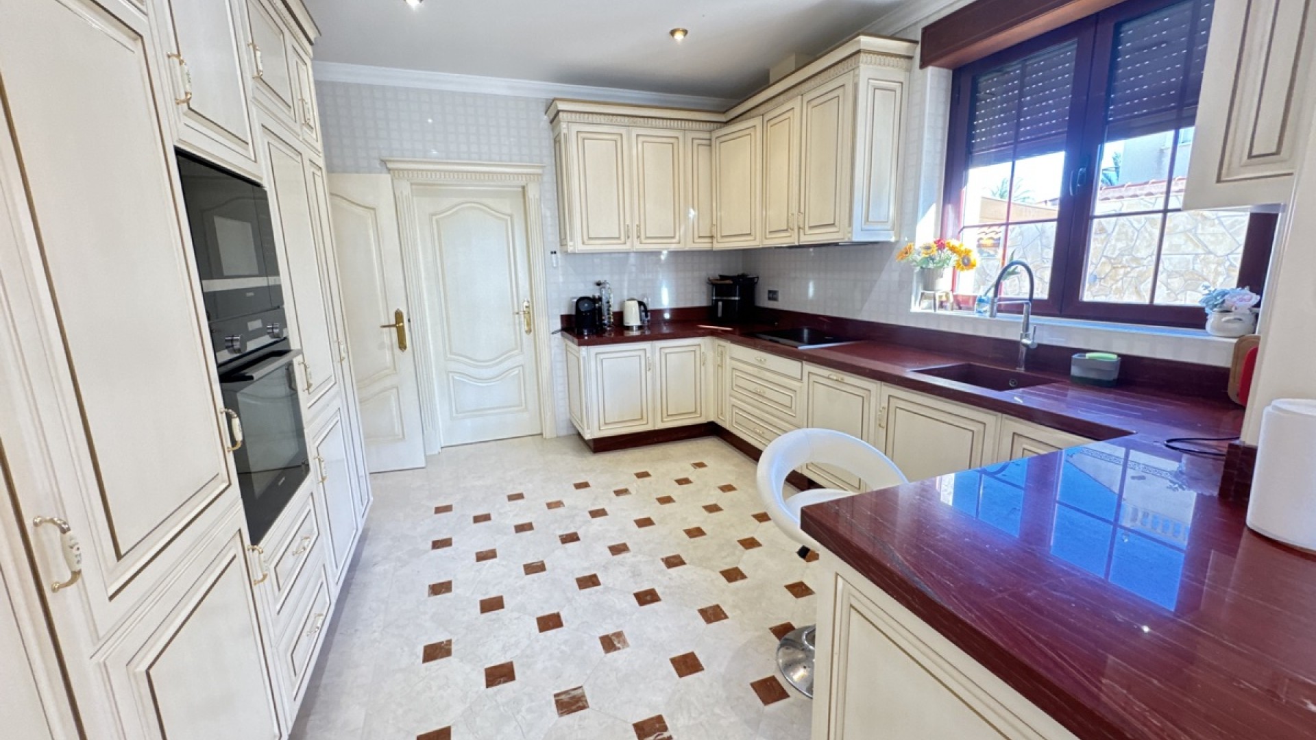 Videresalg - Fritliggende villa -
Cabo Roig