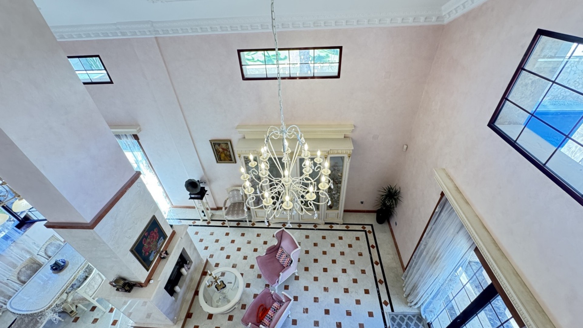 Videresalg - Fritliggende villa -
Cabo Roig