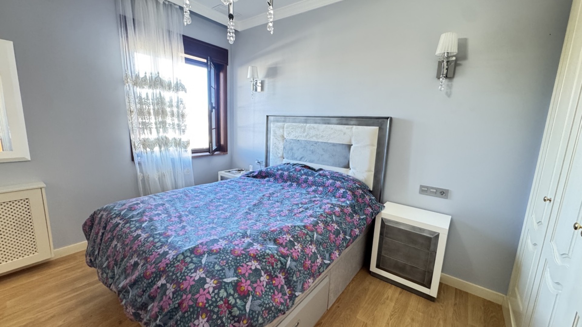 Videresalg - Fritliggende villa -
Cabo Roig