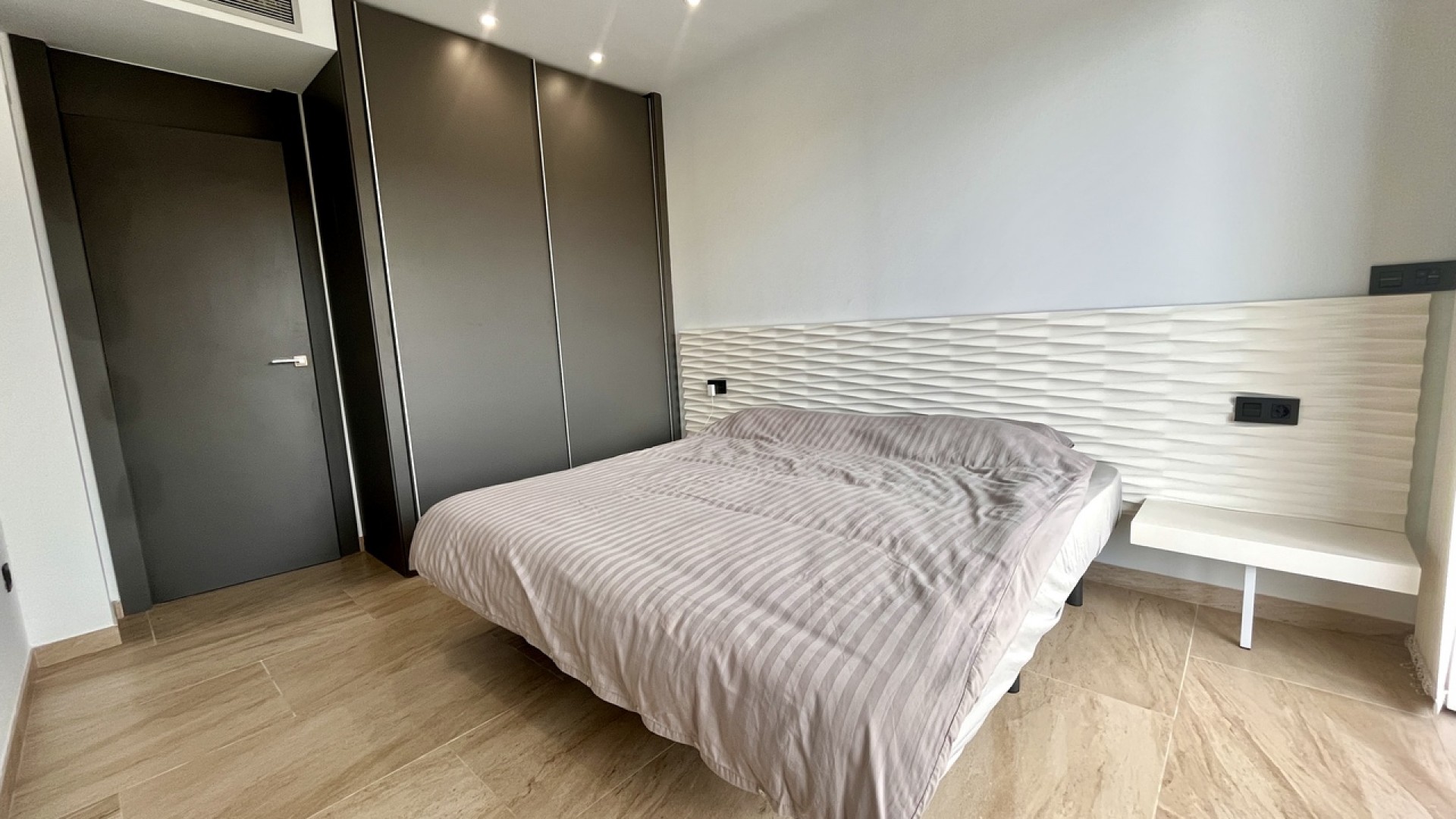 Videresalg - Fritliggende villa -
Campoamor - Campoamor R-5