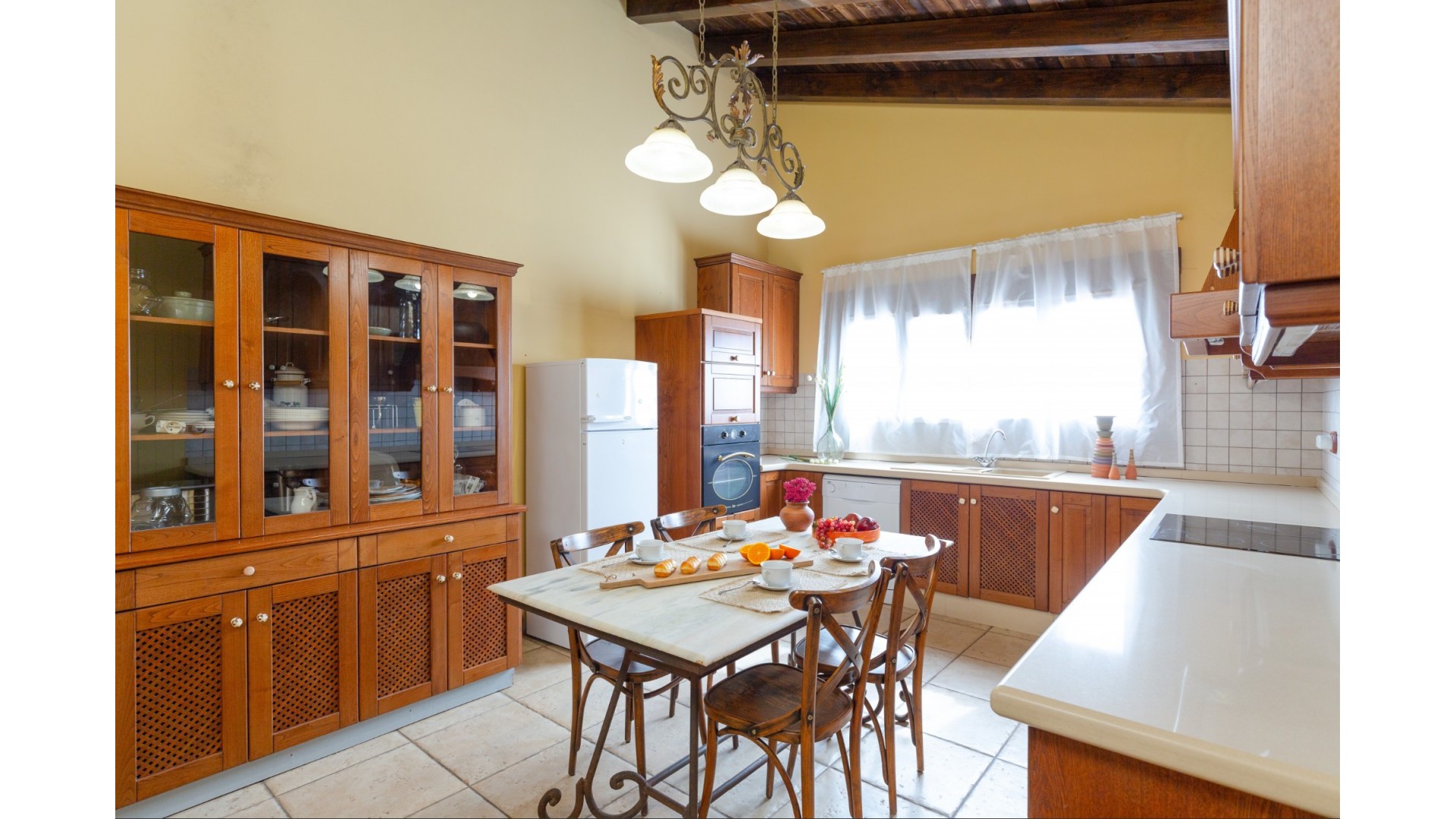 Videresalg - Fritliggende villa -
Catral - 0