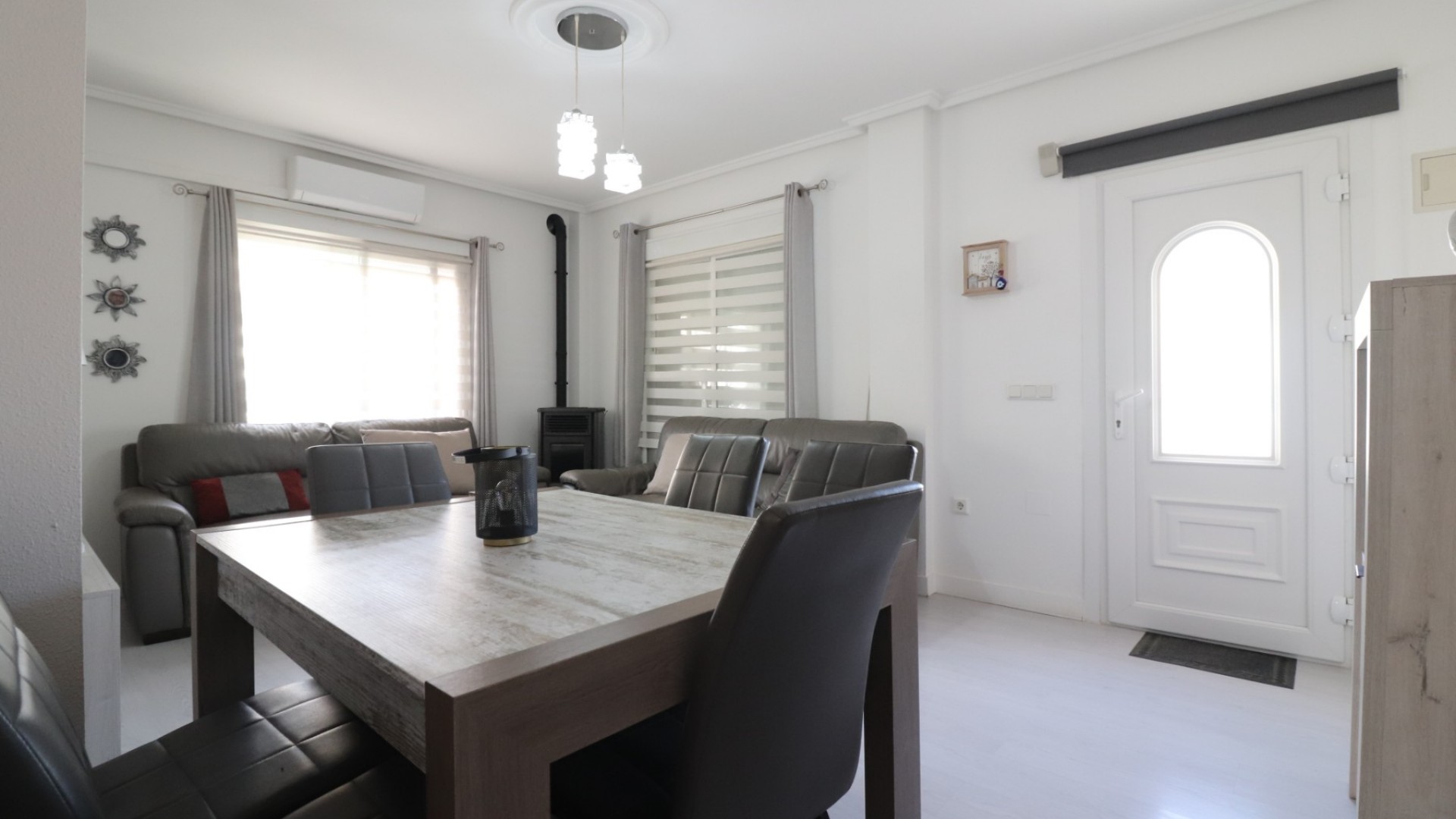 Videresalg - Fritliggende villa -
Ciudad Quesada - Rojales - Ciudad Quesada - Town