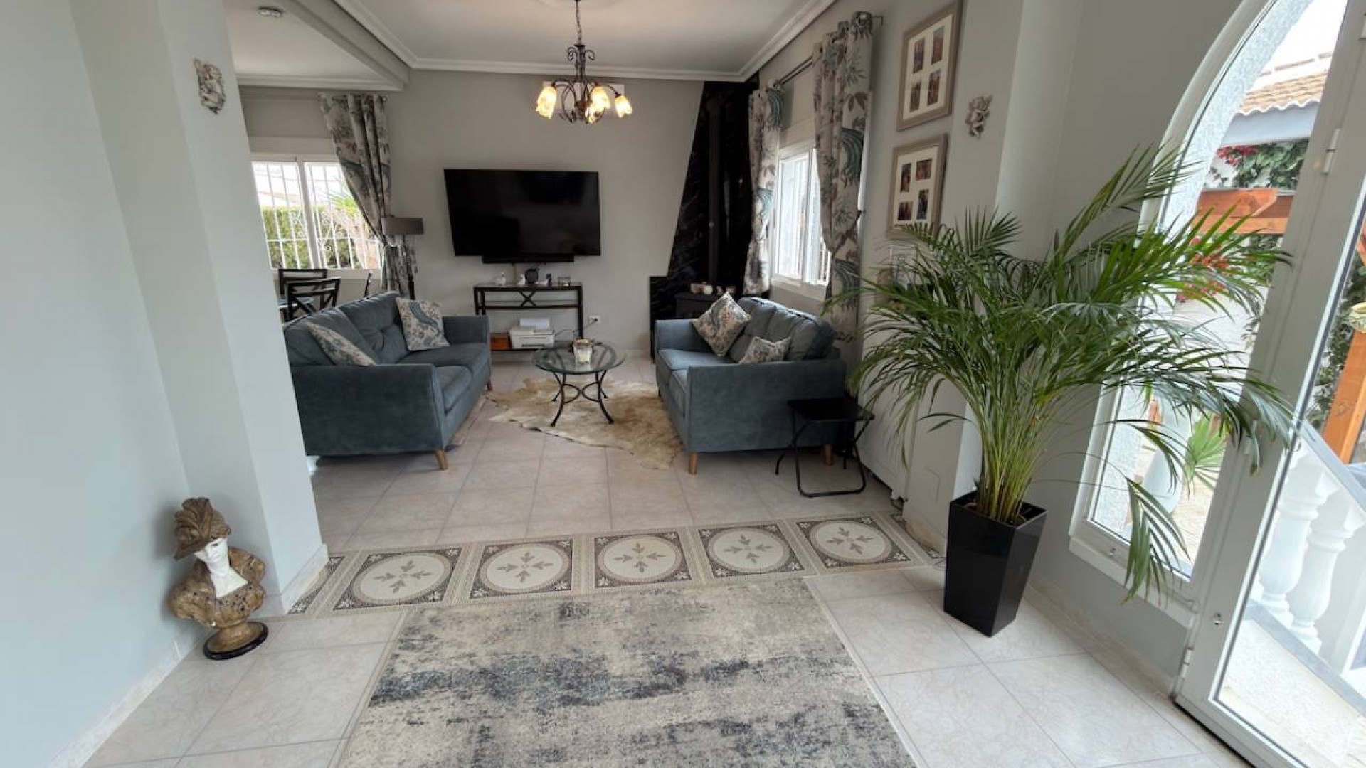 Videresalg - Fritliggende villa -
Ciudad Quesada - Rojales - Ciudad Quesada