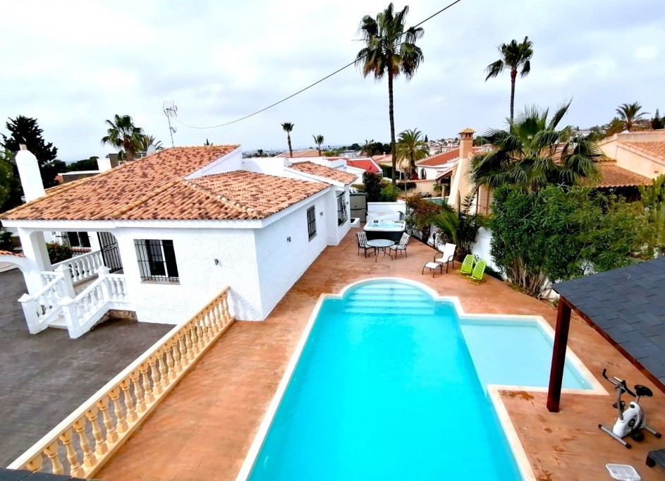 Videresalg - Fritliggende villa -
Ciudad Quesada - Rojales - Ciudad Quesada