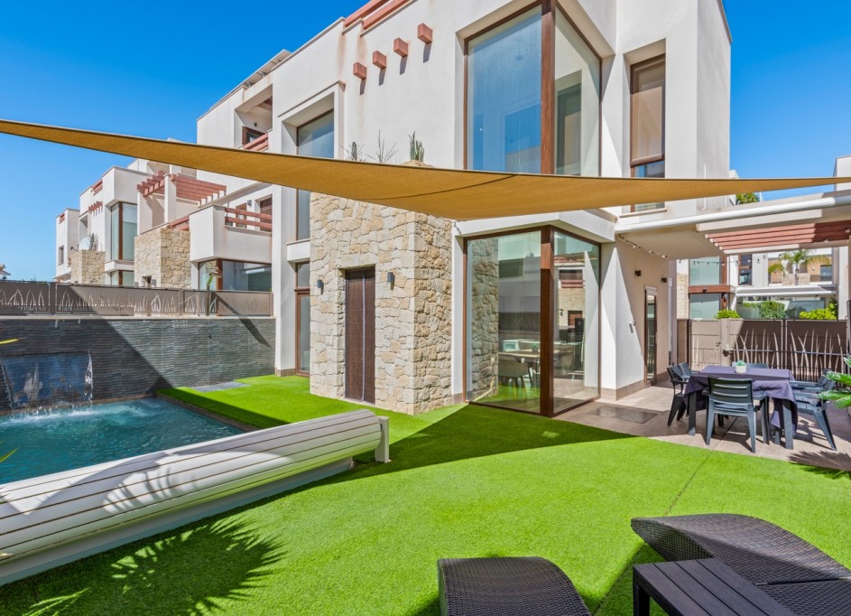 Videresalg - Fritliggende villa -
Ciudad Quesada - Rojales - Ciudad Quesada