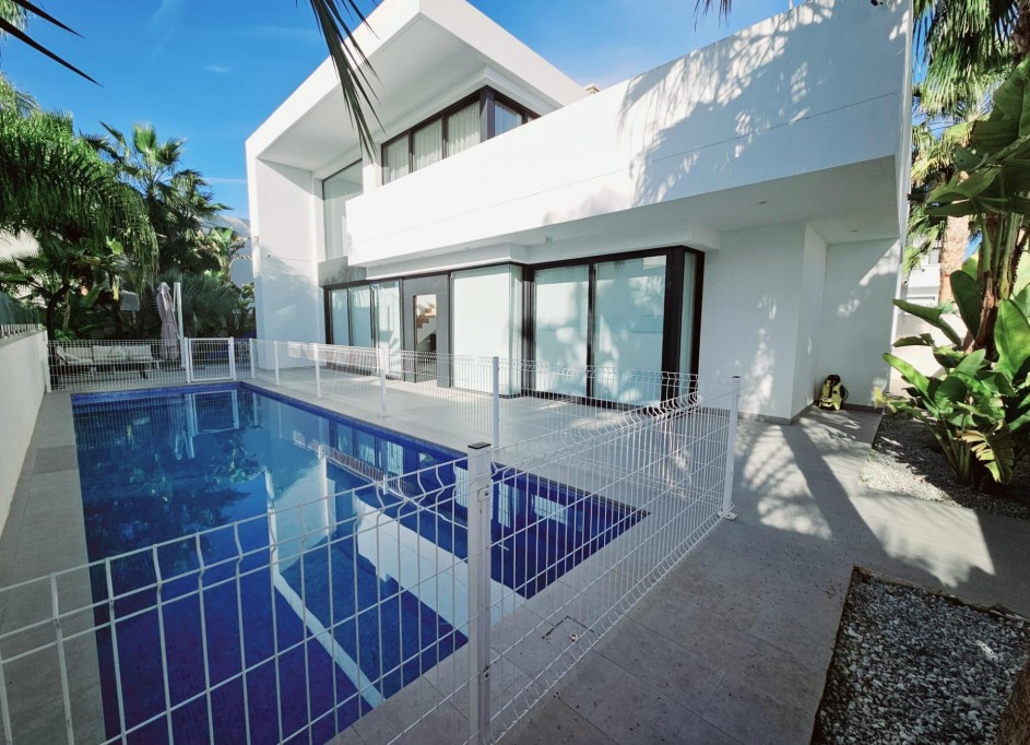 Videresalg - Fritliggende villa -
Ciudad Quesada - Rojales - Costa blanca sur