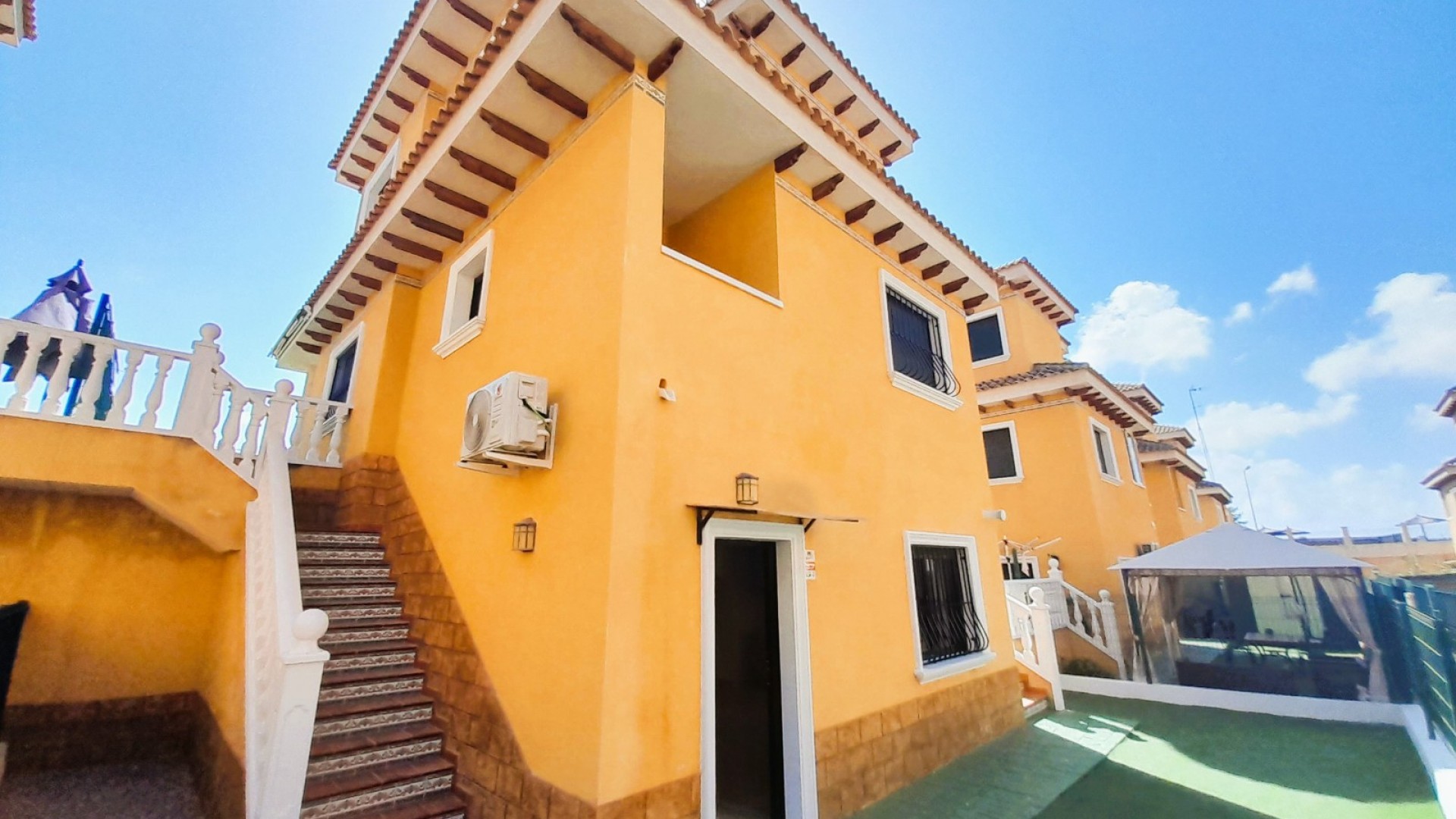 Videresalg - Fritliggende villa -
Ciudad Quesada - Rojales - Lo Marabu