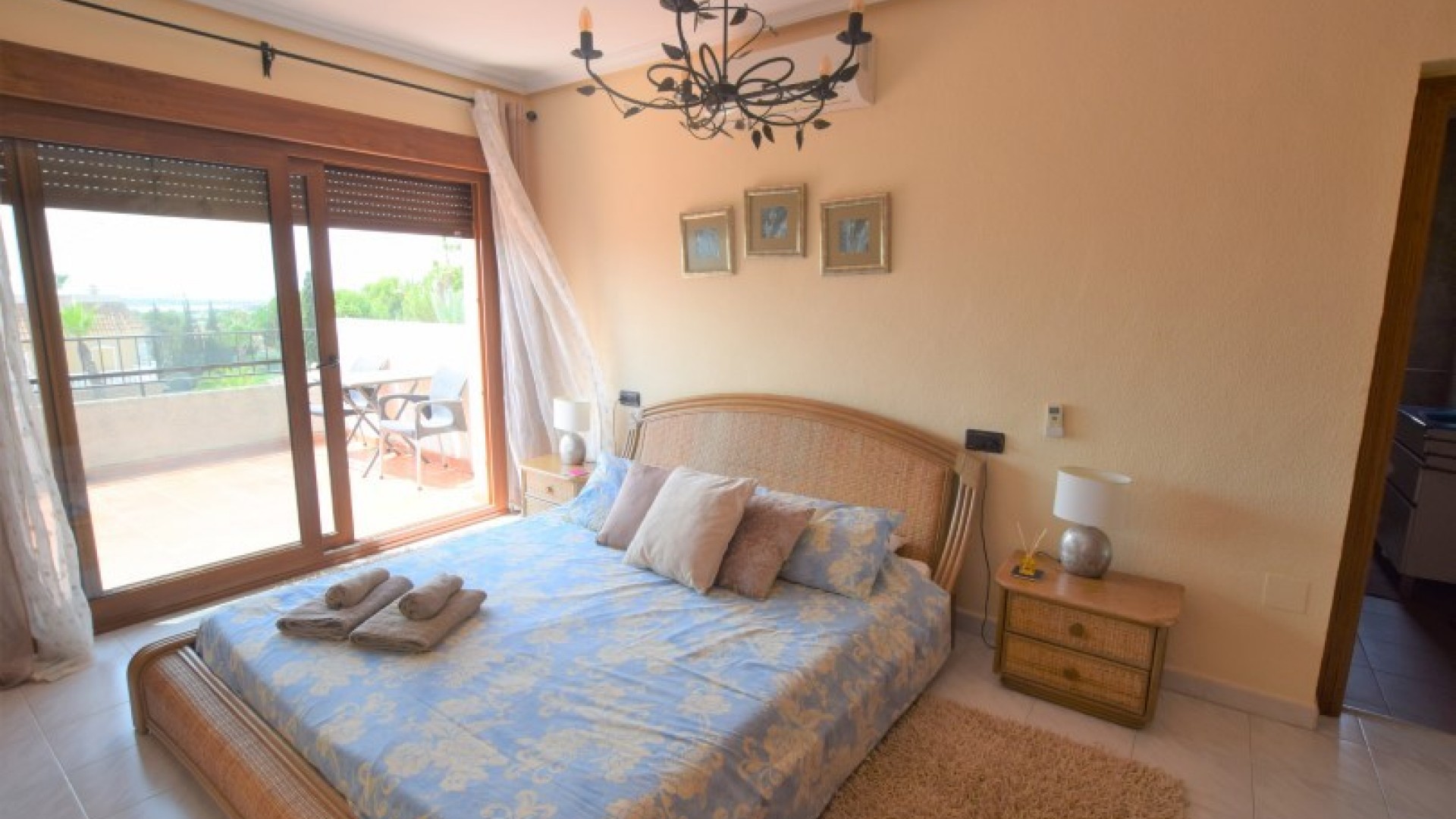 Videresalg - Fritliggende villa -
Ciudad Quesada - Rojales - Pueblo Bravo