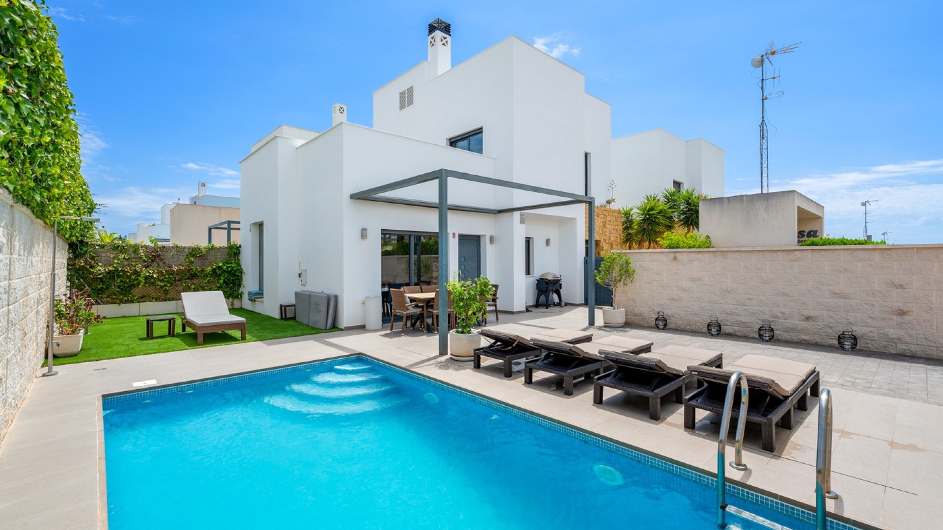 Videresalg - Fritliggende villa -
Ciudad Quesada - Rojales - Rojales