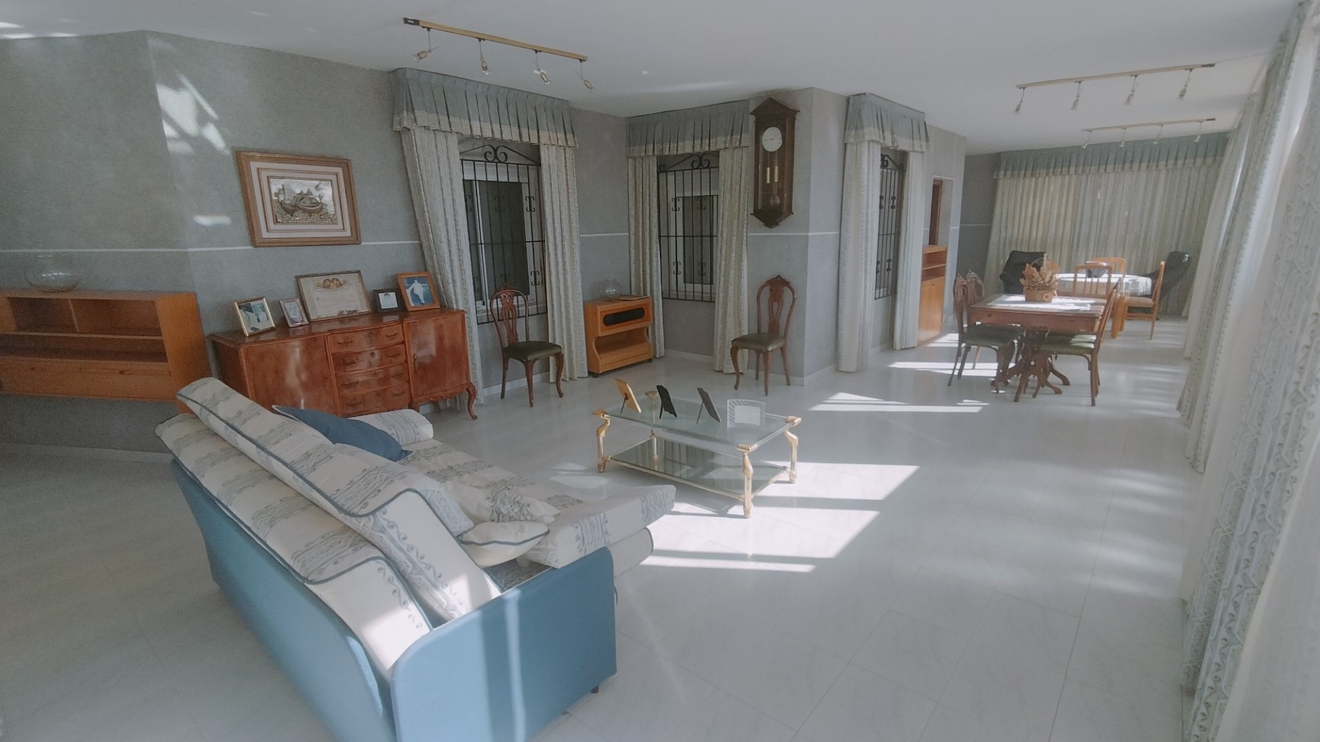 Videresalg - Fritliggende villa -
Crevillente