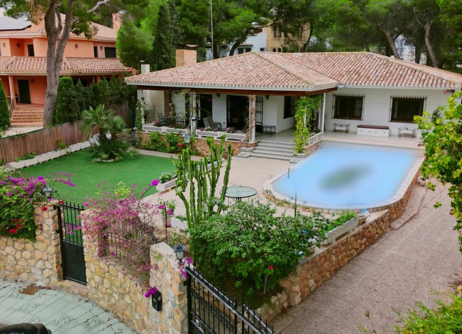 Videresalg - Fritliggende villa -
Dehesa de Campoamor - Dehesa de campoamor