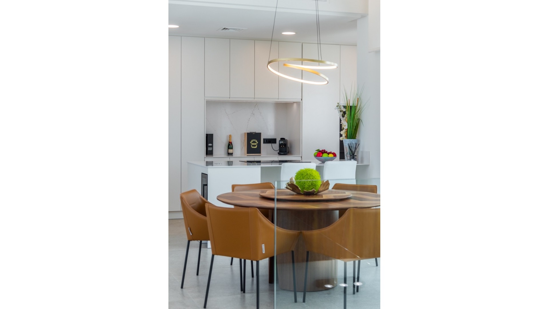 Videresalg - Fritliggende villa -
El Campello - El Amerador