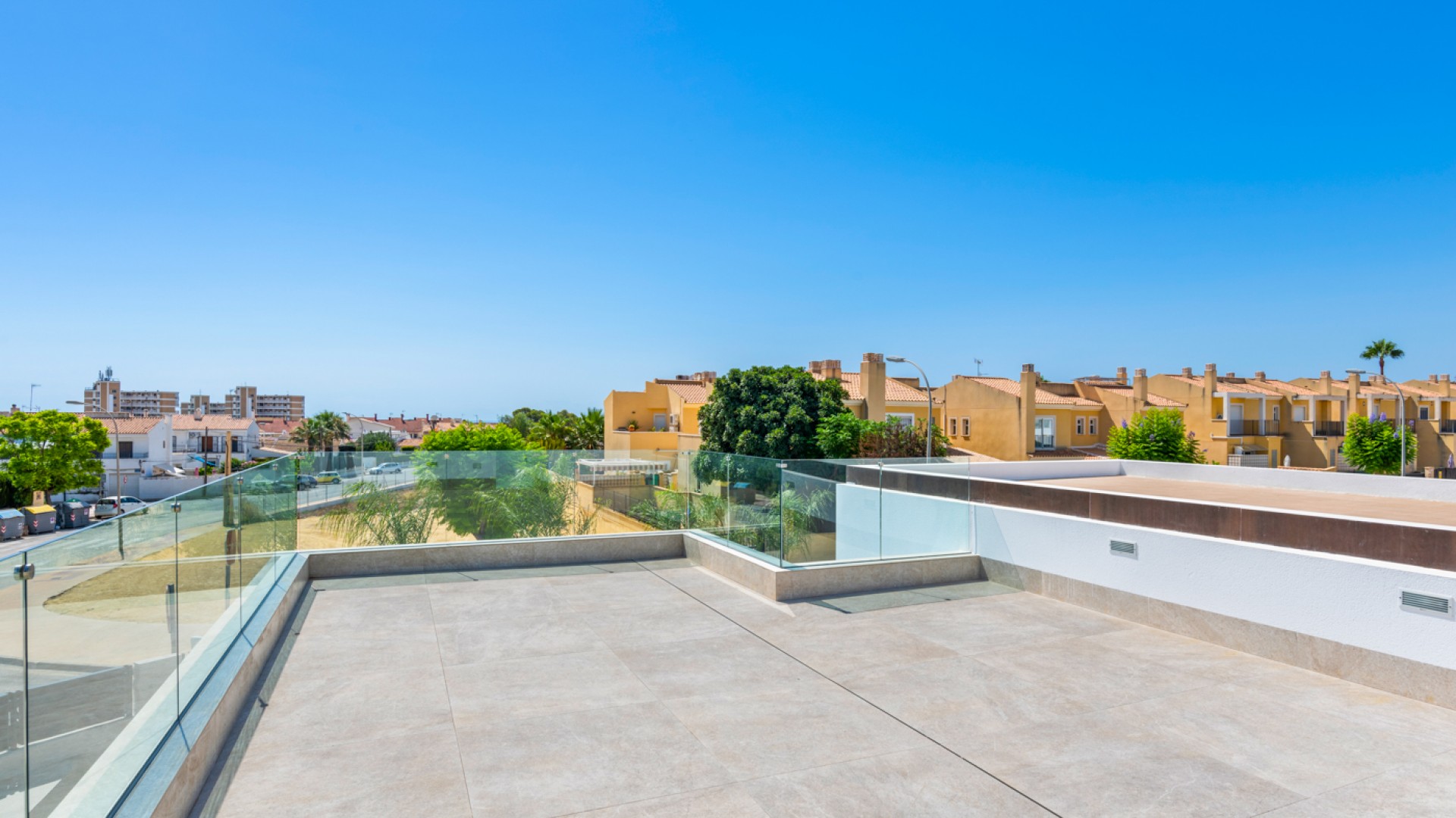 Videresalg - Fritliggende villa -
El Campello - El Amerador