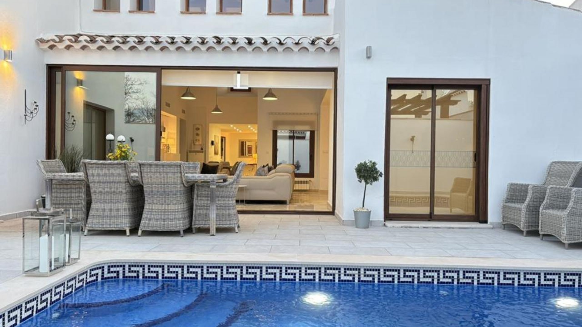 Videresalg - Fritliggende villa -
El Valle Golf Resort