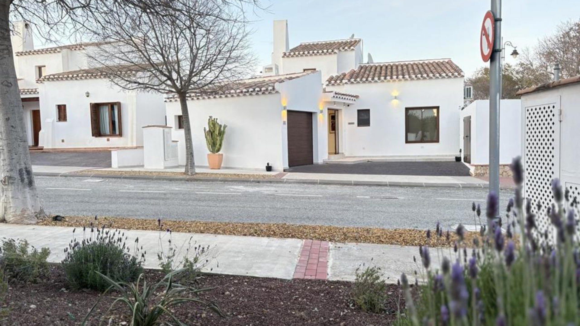 Videresalg - Fritliggende villa -
El Valle Golf Resort