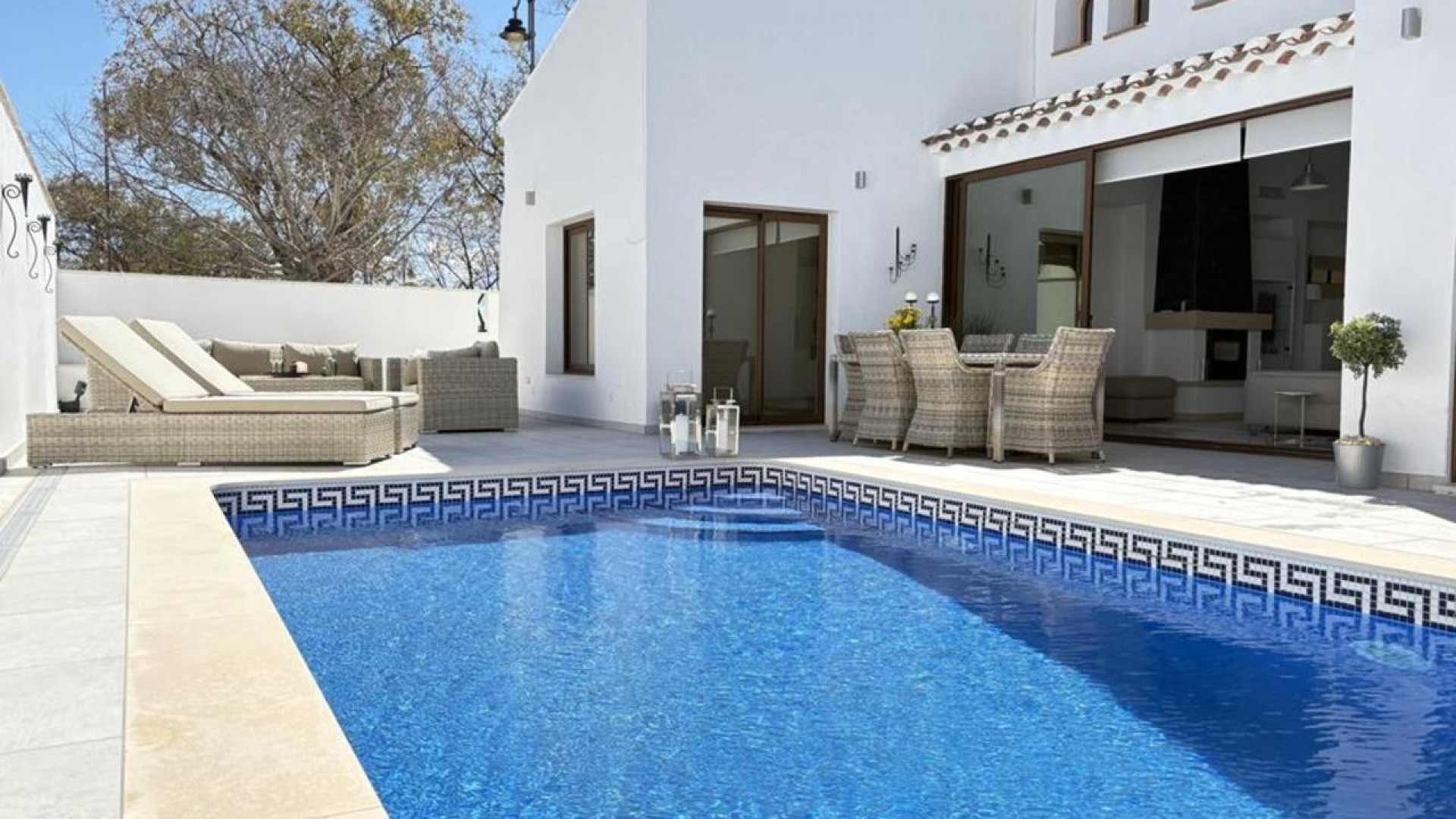 Videresalg - Fritliggende villa -
El Valle Golf Resort