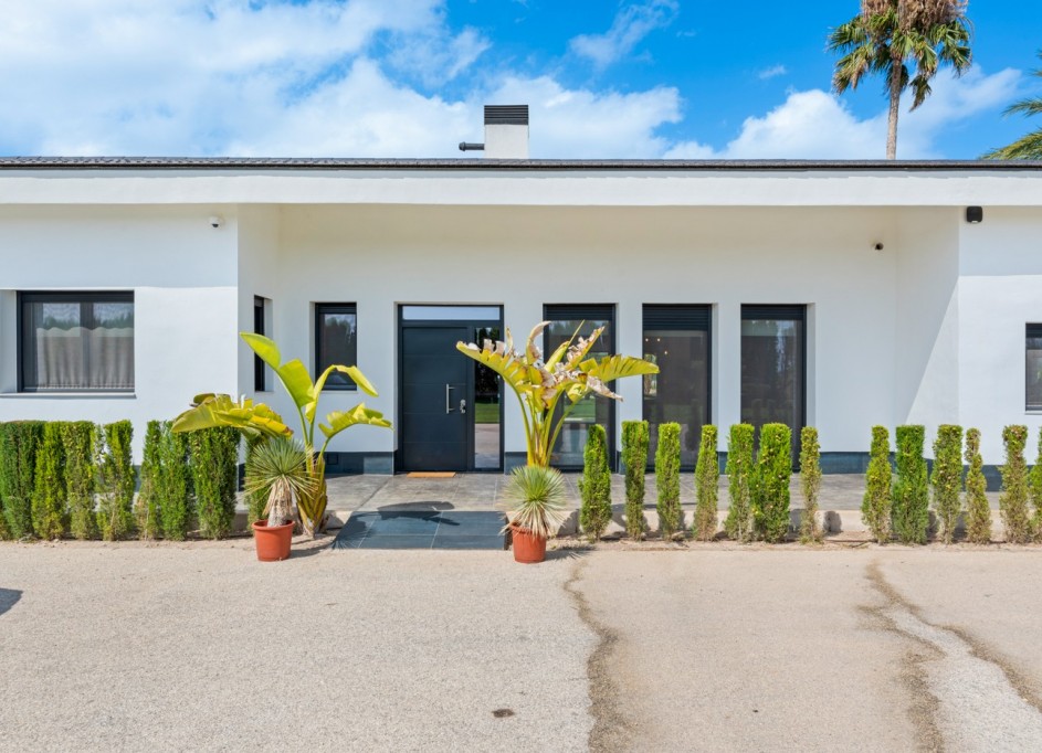 Videresalg - Fritliggende villa -
Elche - Elche/Elx