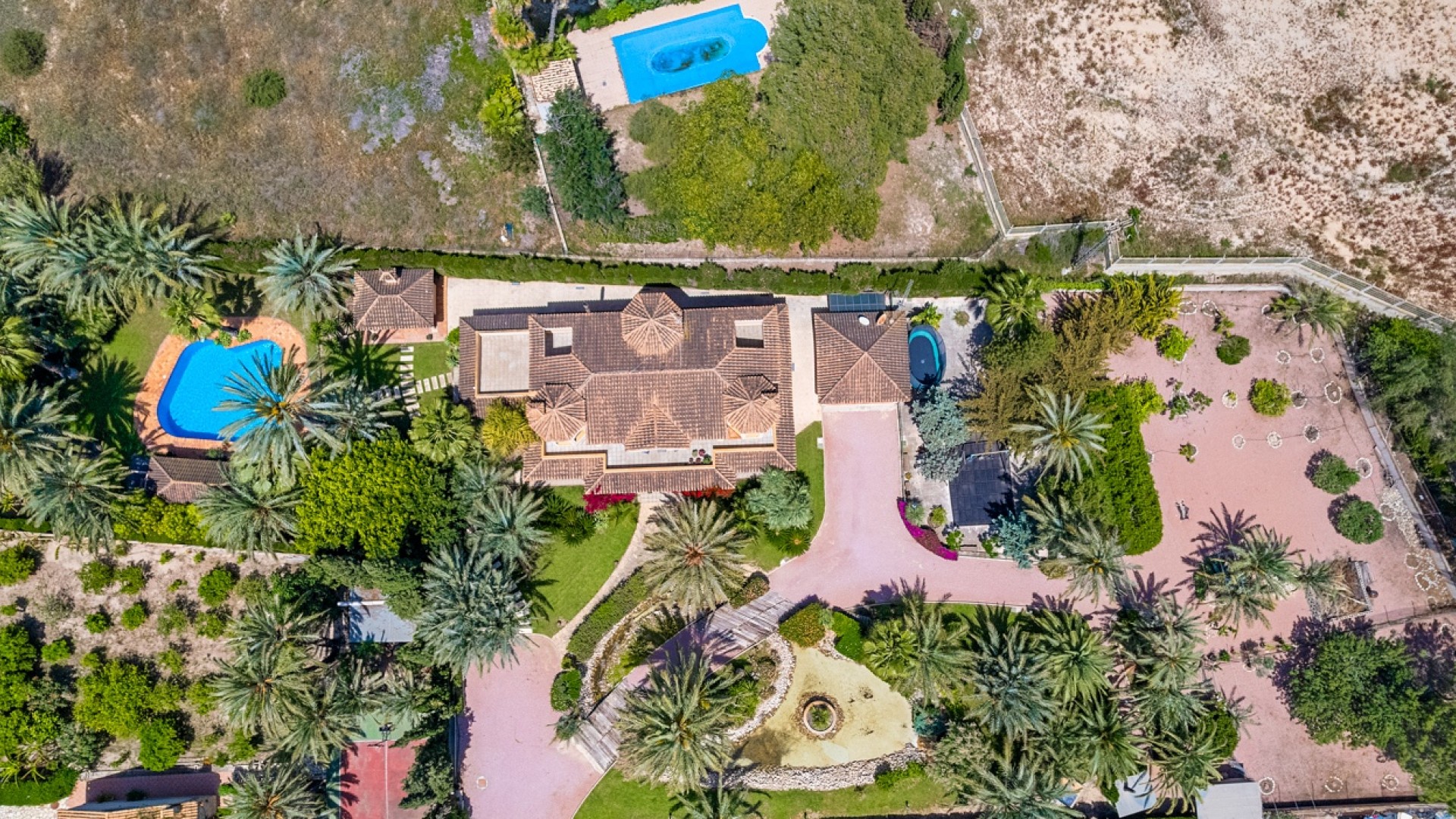 Videresalg - Fritliggende villa -
Elche - Elche/Elx