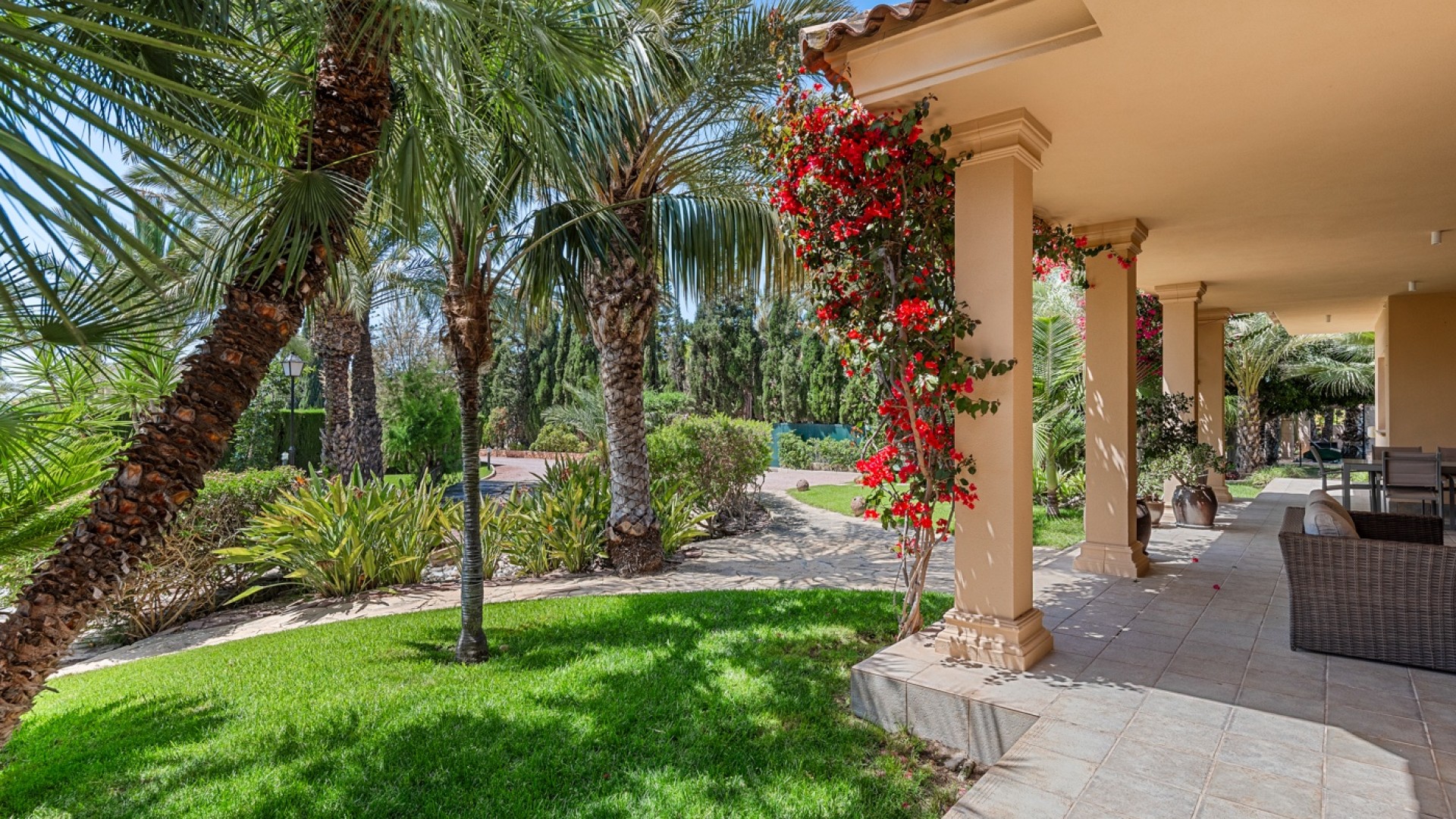 Videresalg - Fritliggende villa -
Elche - Elche/Elx