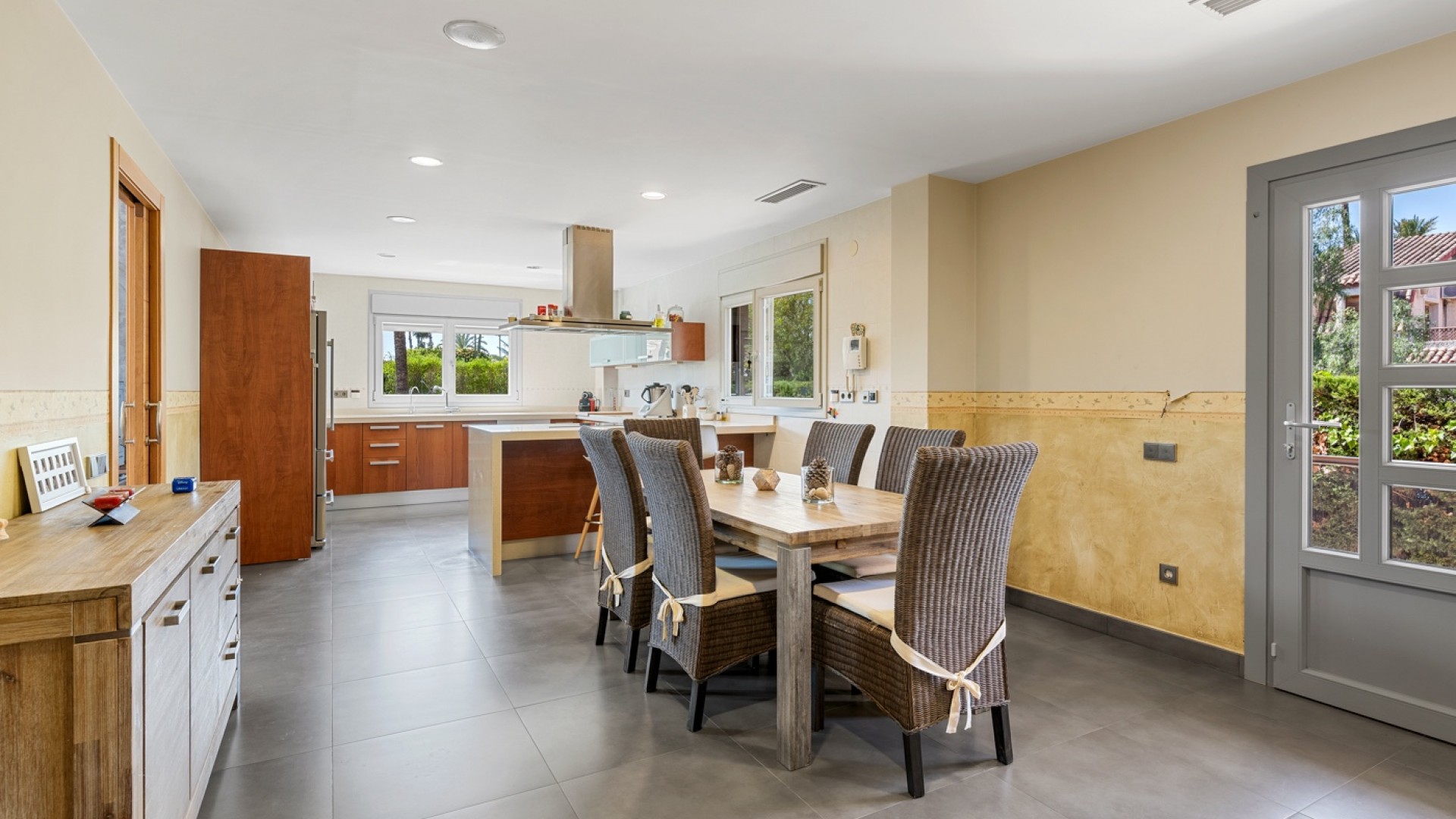 Videresalg - Fritliggende villa -
Elche - Elche/Elx