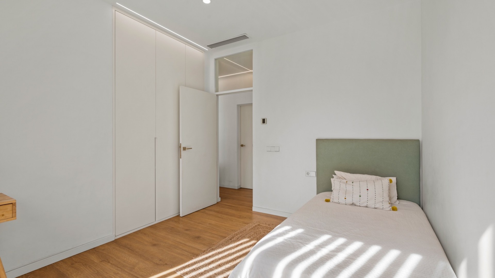 Videresalg - Fritliggende villa -
Finestrat