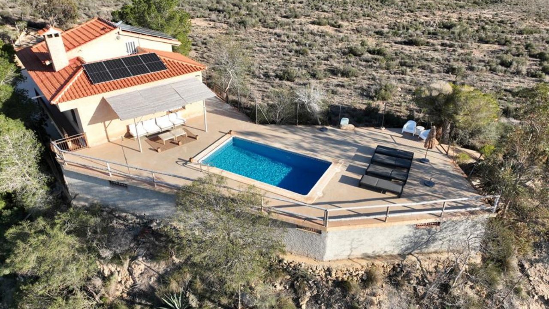 Videresalg - Fritliggende villa -
Gea y Truyols