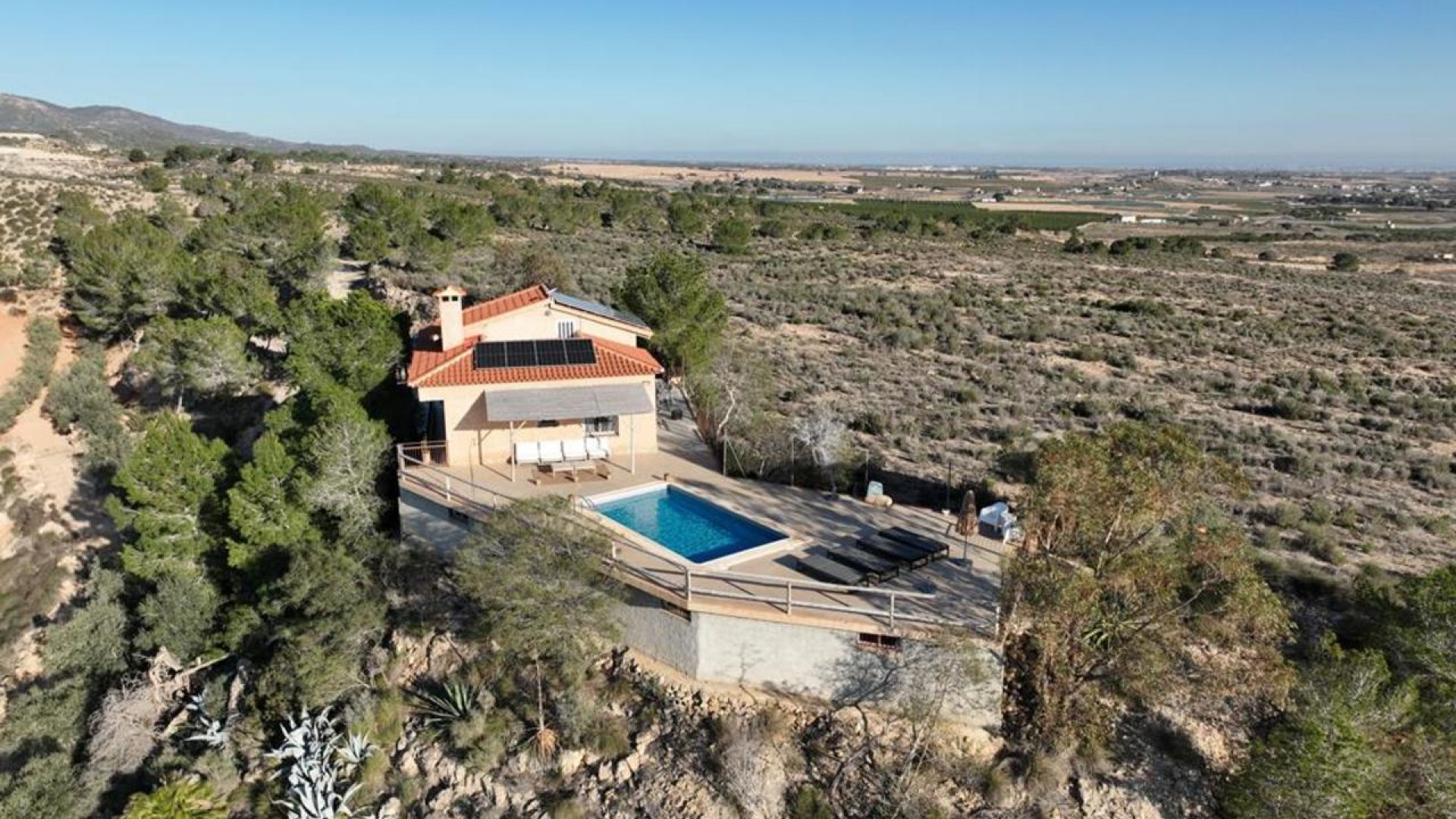 Videresalg - Fritliggende villa -
Gea y Truyols