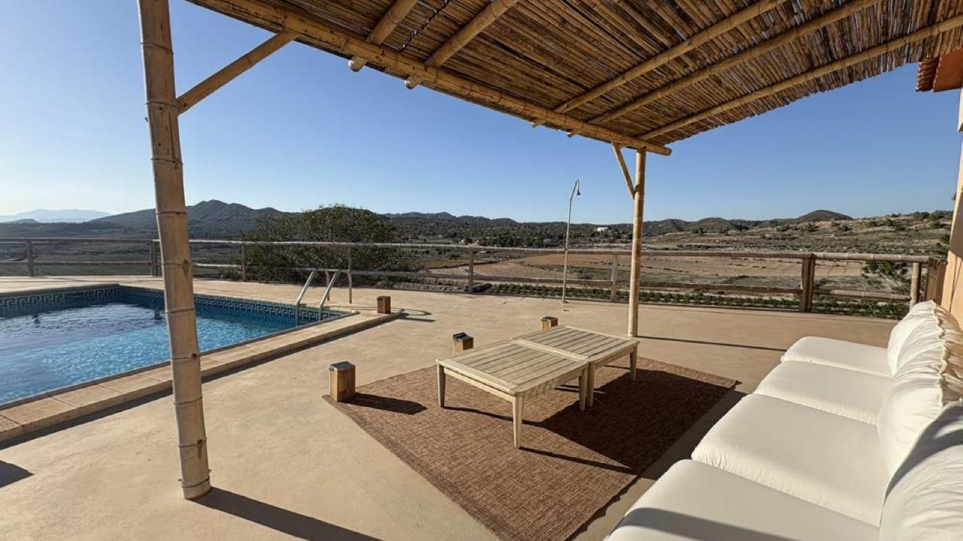 Videresalg - Fritliggende villa -
Gea y Truyols