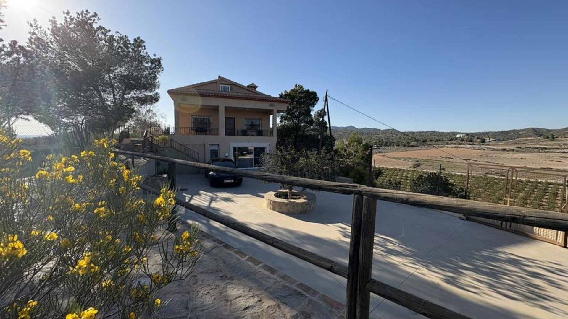 Videresalg - Fritliggende villa -
Gea y Truyols