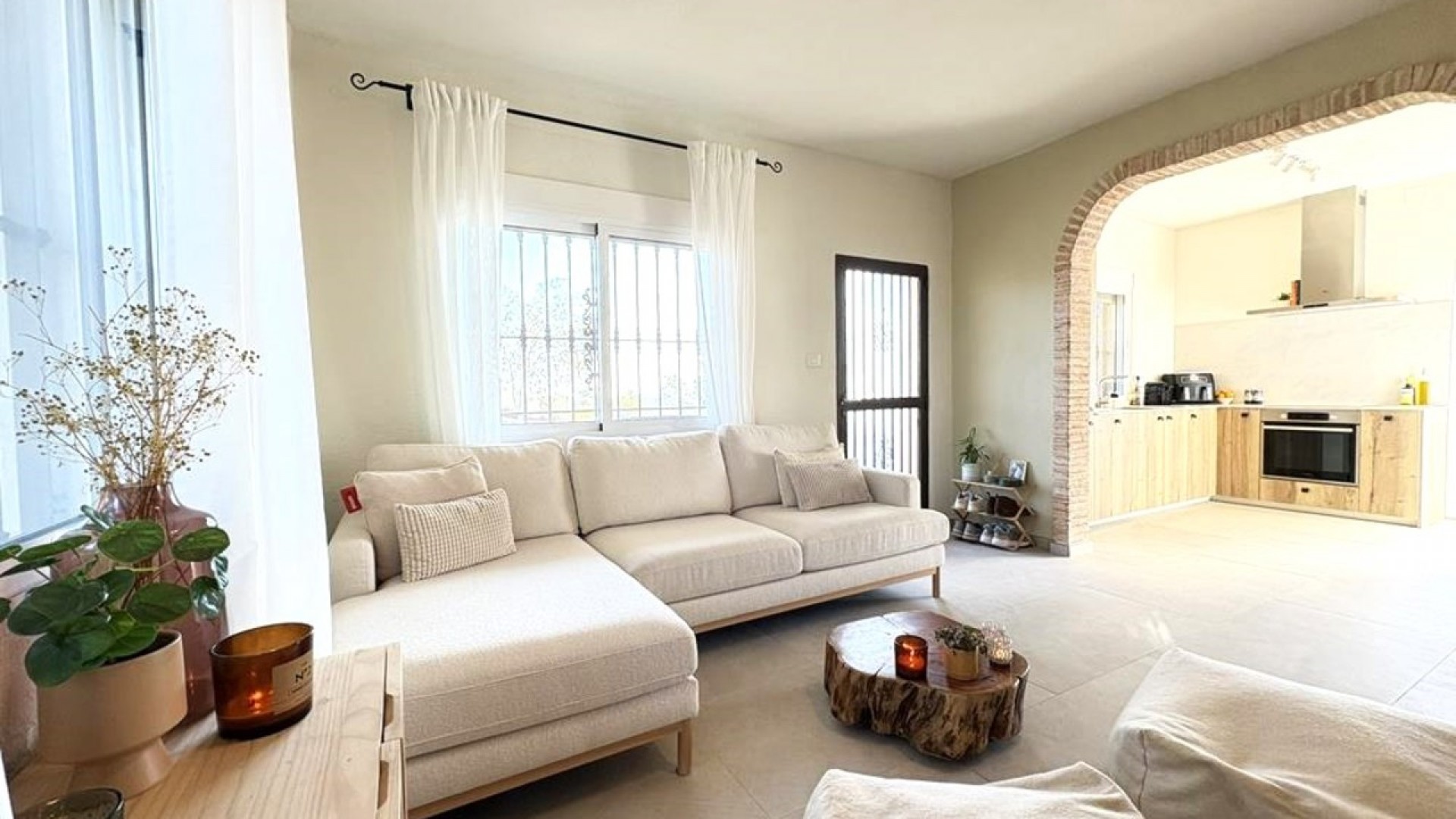 Videresalg - Fritliggende villa -
Gea y Truyols