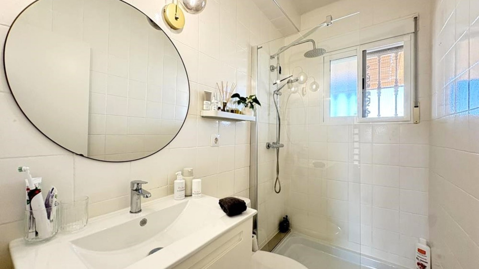 Videresalg - Fritliggende villa -
Gea y Truyols