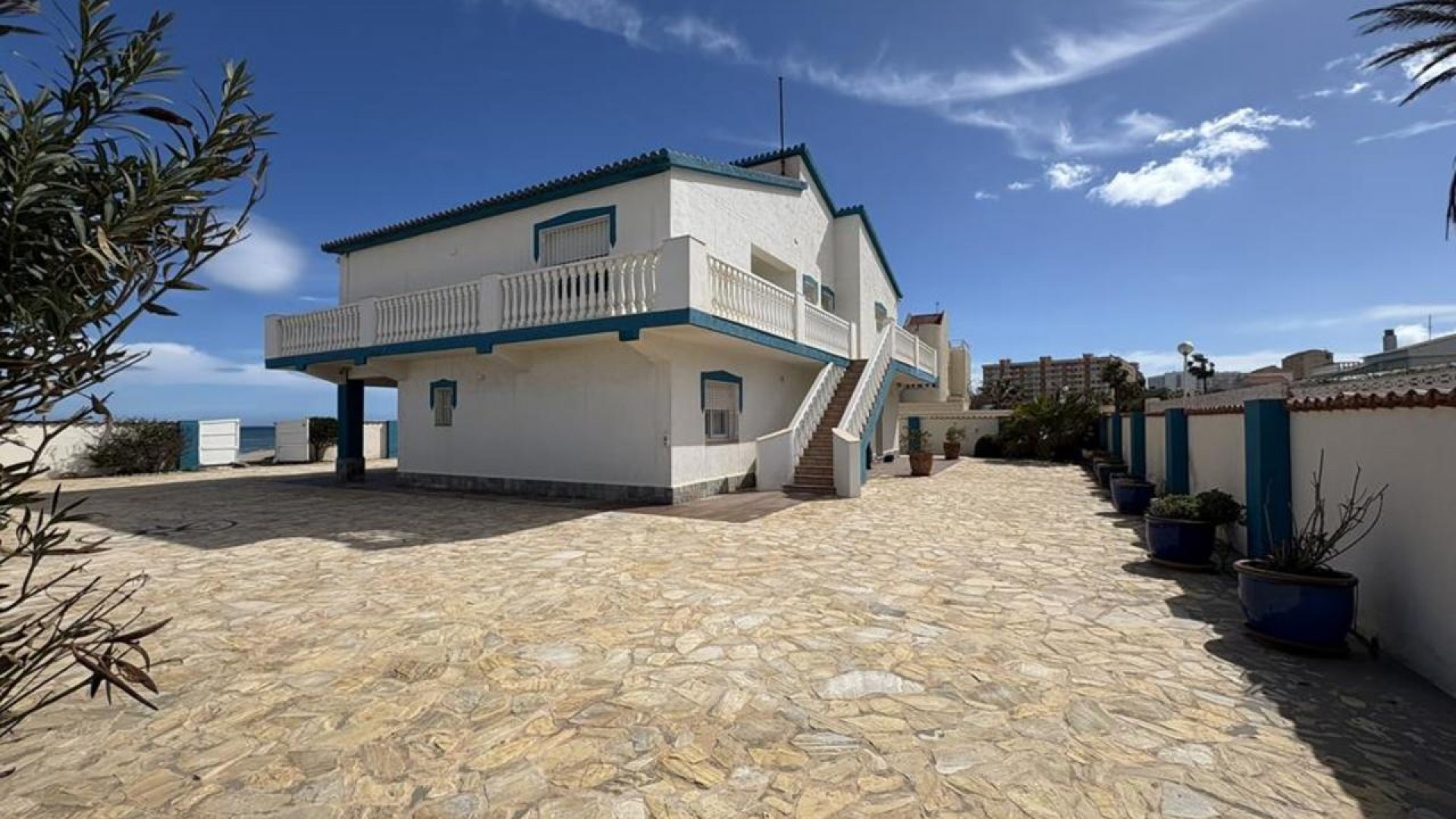 Videresalg - Fritliggende villa -
La Manga del Mar Menor