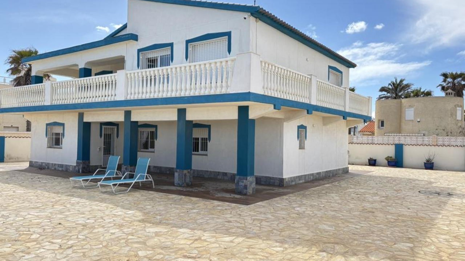 Videresalg - Fritliggende villa -
La Manga del Mar Menor