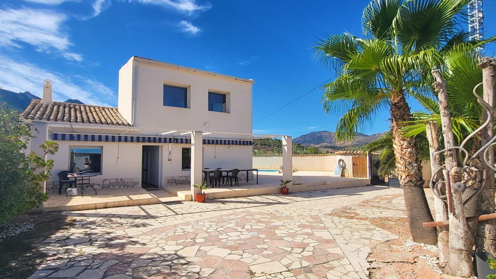 Videresalg - Fritliggende villa -
La Romana