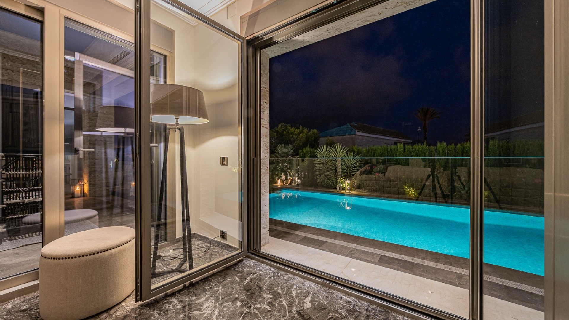 Videresalg - Fritliggende villa -
La Zenia - Beachside