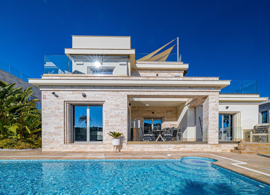 Videresalg - Fritliggende villa -
La Zenia - Beachside