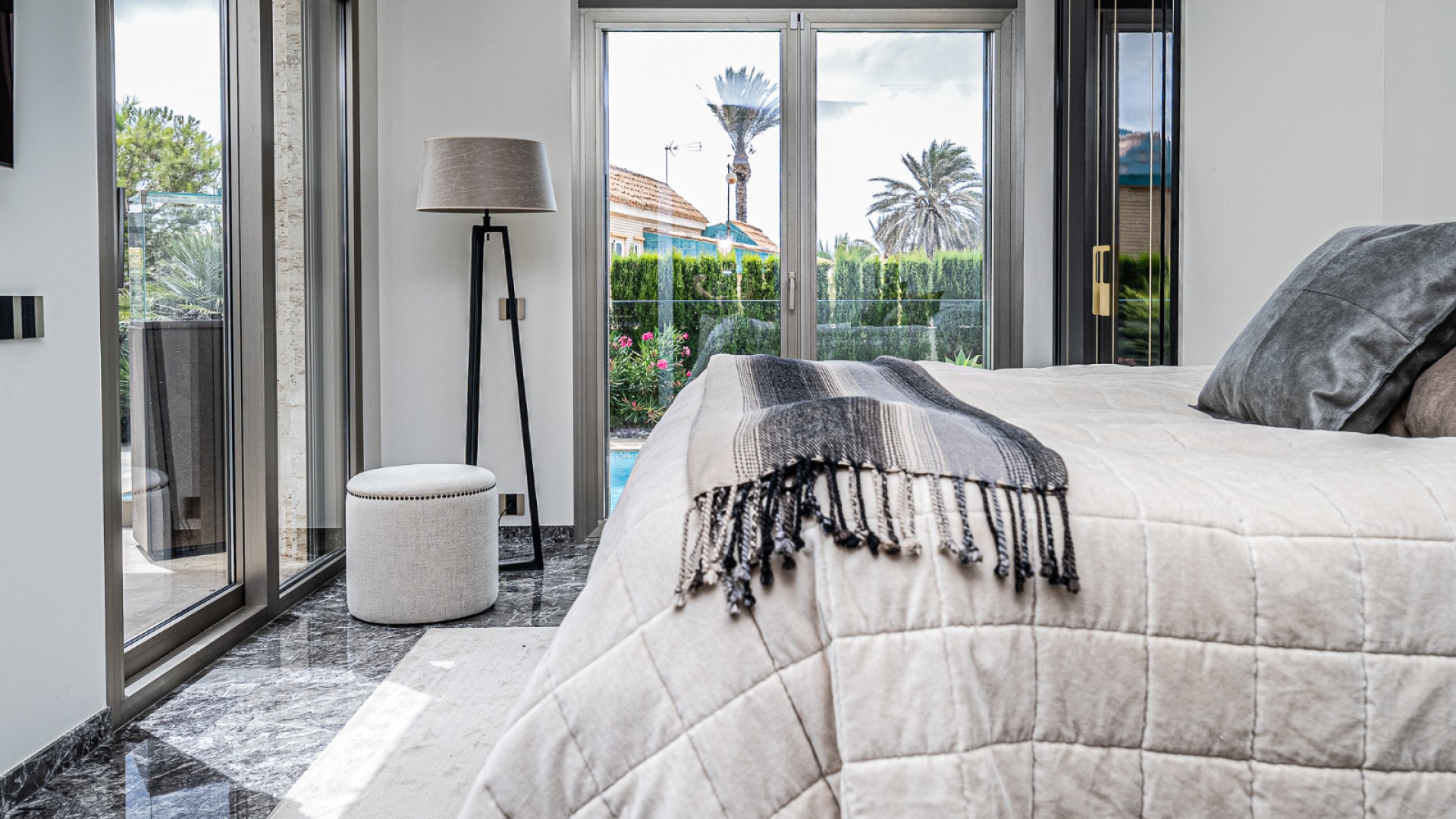 Videresalg - Fritliggende villa -
La Zenia - Beachside