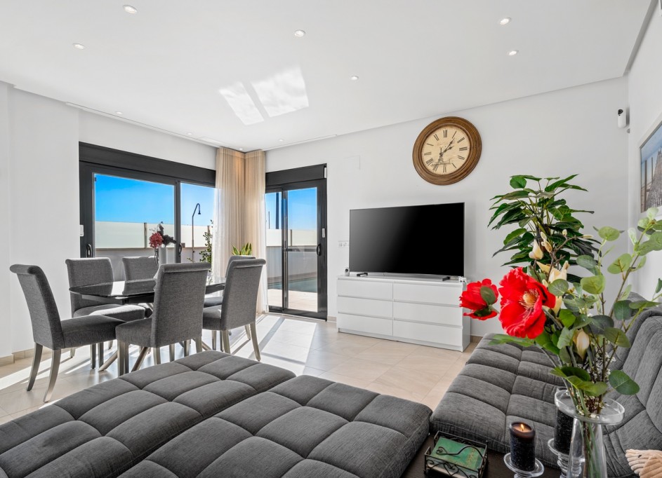 Videresalg - Fritliggende villa -
Los Alcazares - Euro Roda