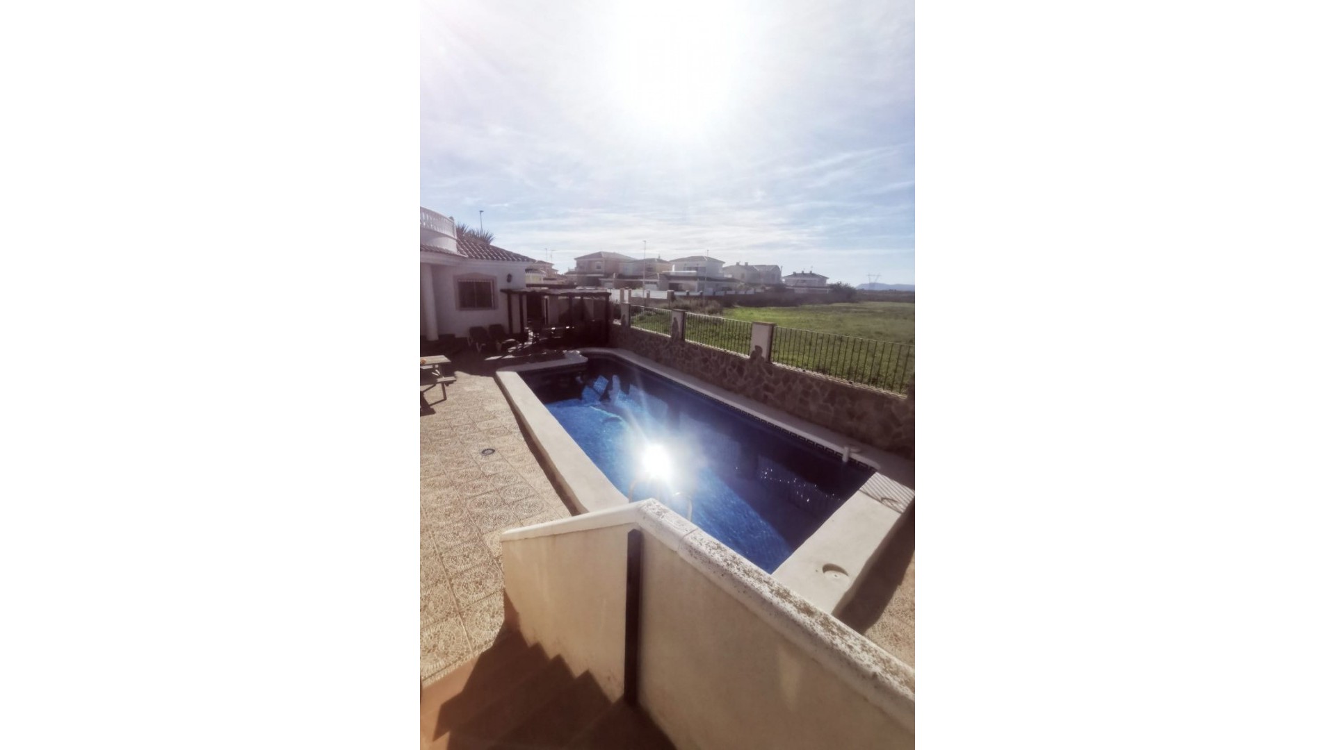 Videresalg - Fritliggende villa -
Los Alcazares - Town