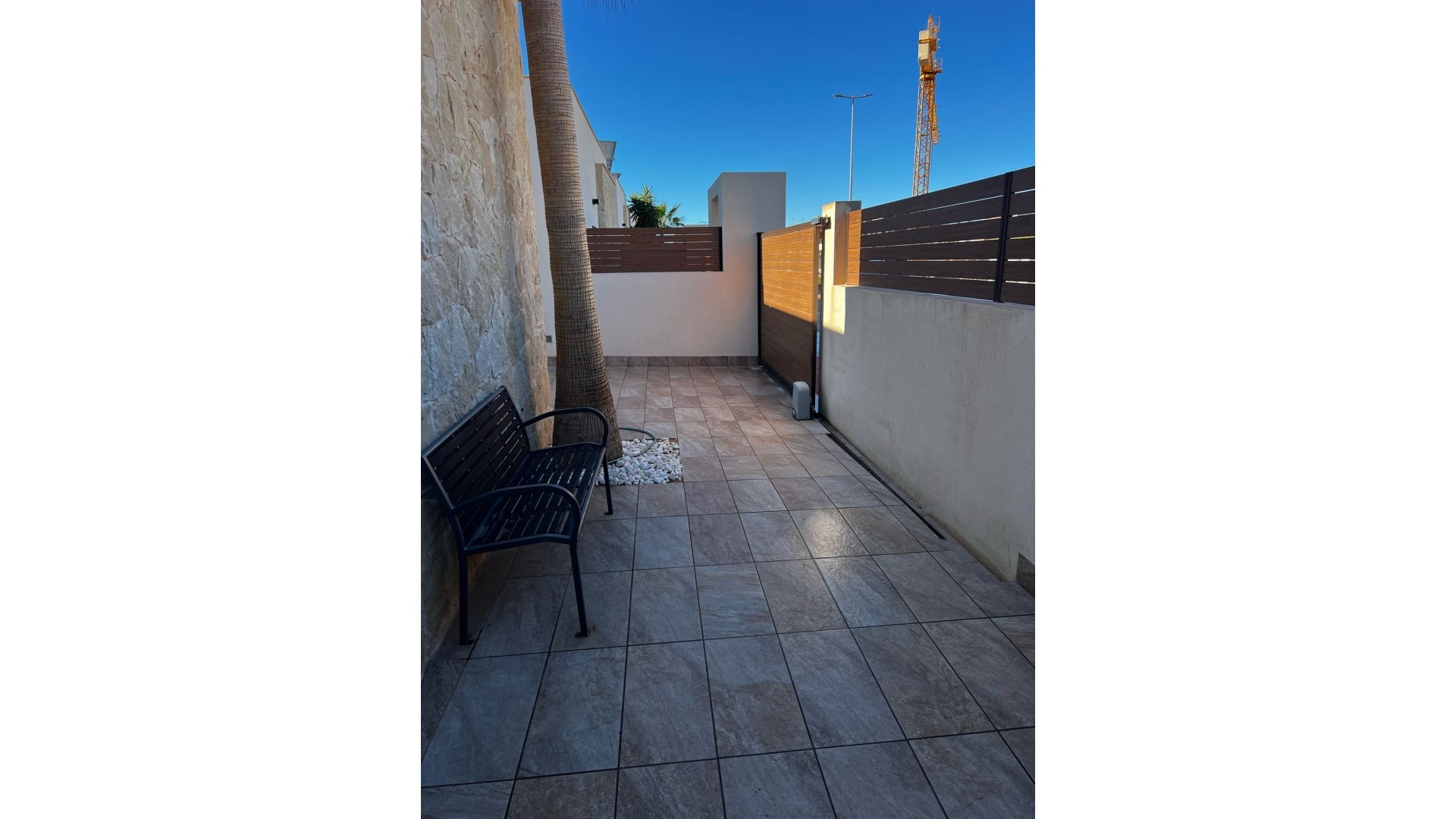 Videresalg - Fritliggende villa -
Los Montesinos - 0