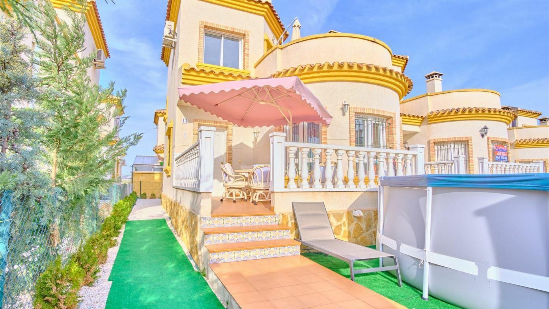 Videresalg - Fritliggende villa -
Los Montesinos - La Herada