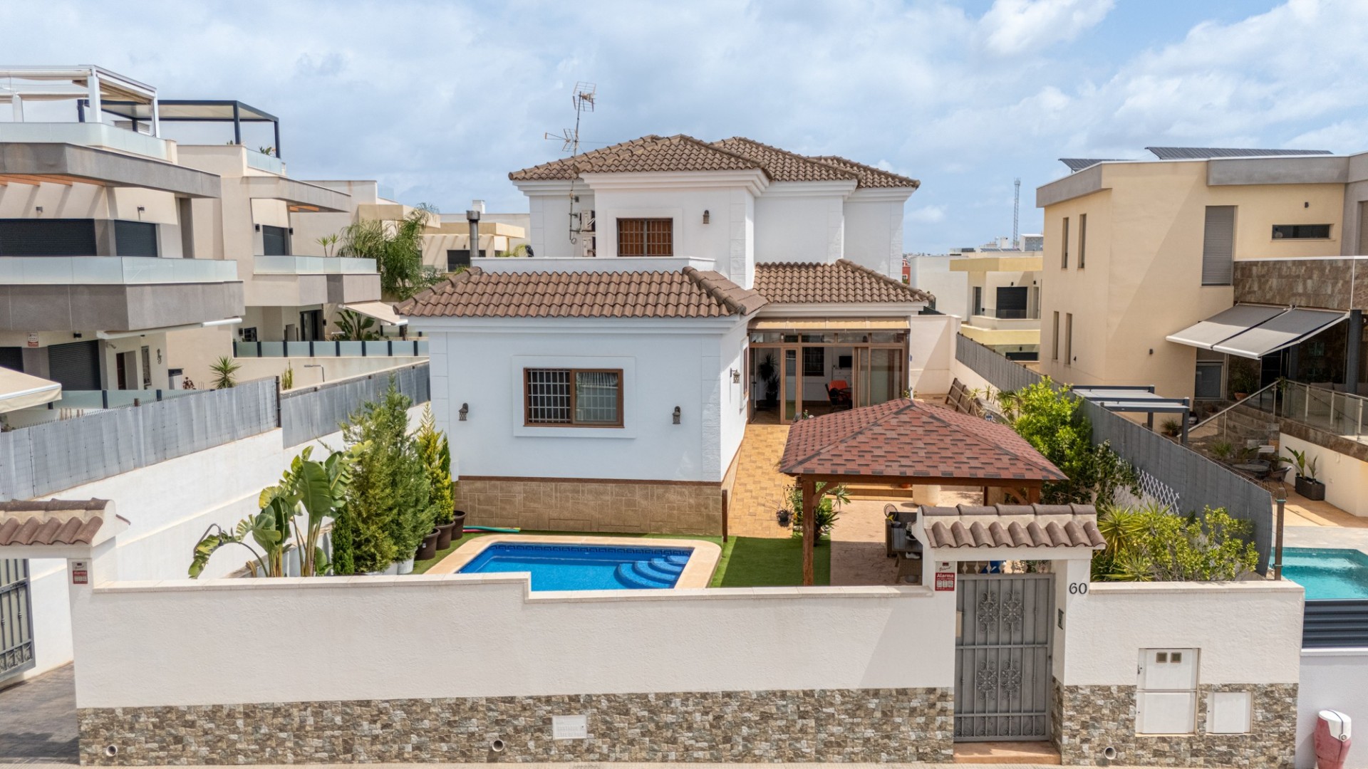 Videresalg - Fritliggende villa -
Los Montesinos - La Herrada