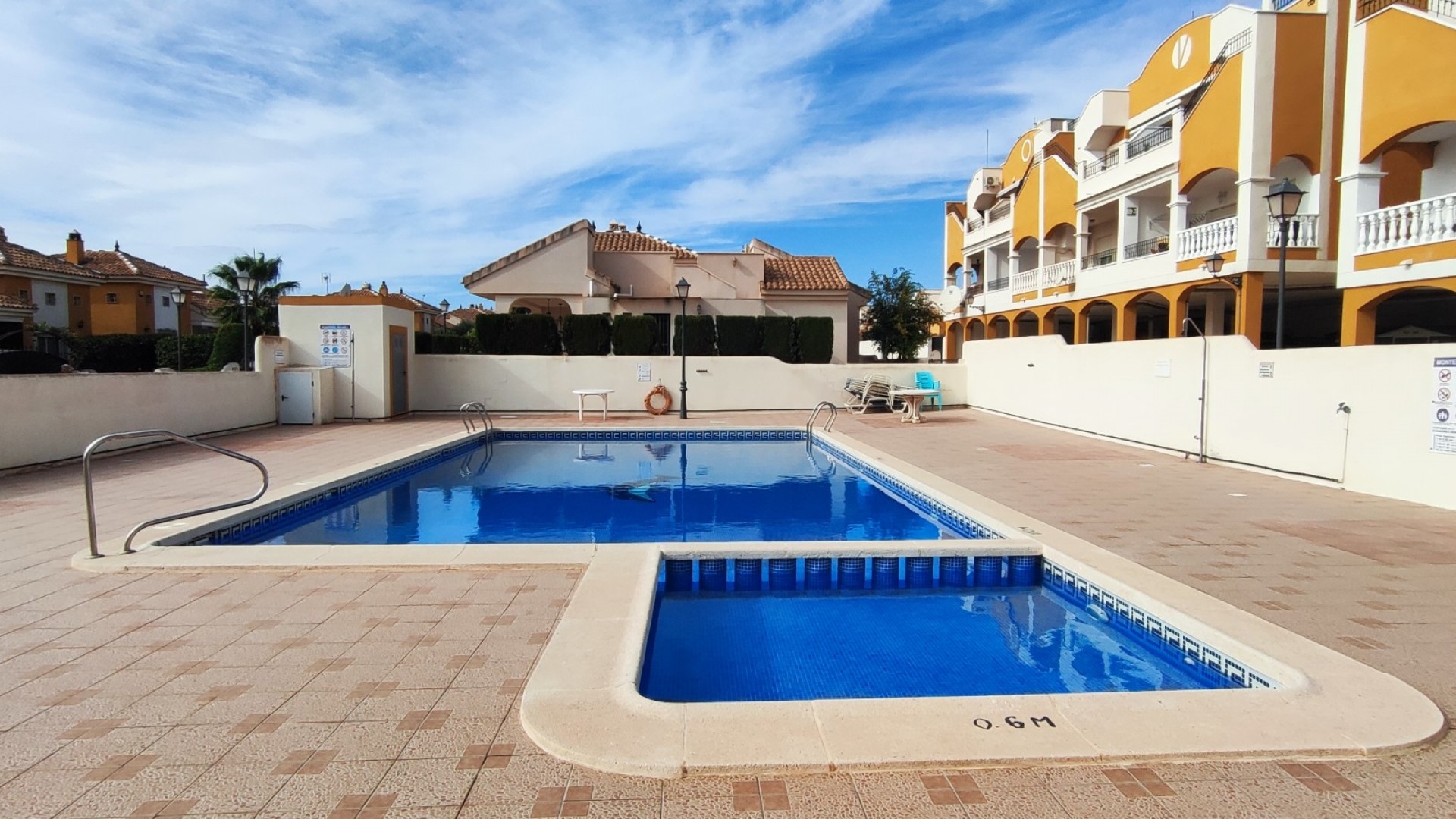 Videresalg - Fritliggende villa -
Los Montesinos - Los Montesinos - Urb. La Herrada