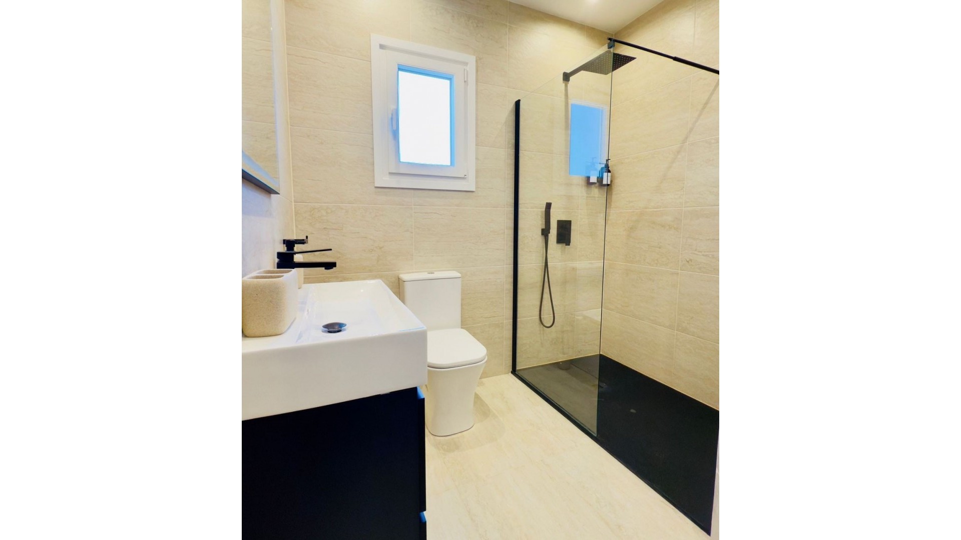 Videresalg - Fritliggende villa -
Monóvar