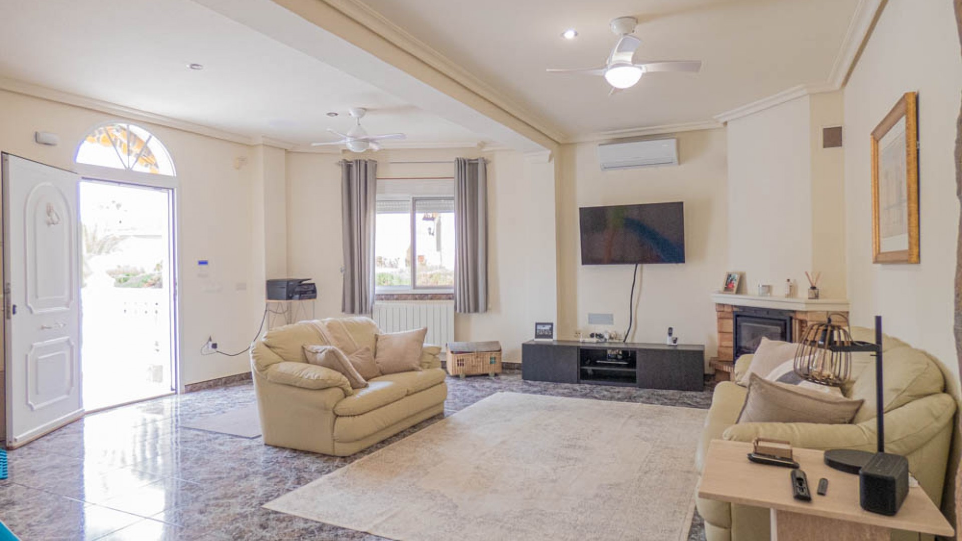 Videresalg - Fritliggende villa -
Orihuela - Benferri